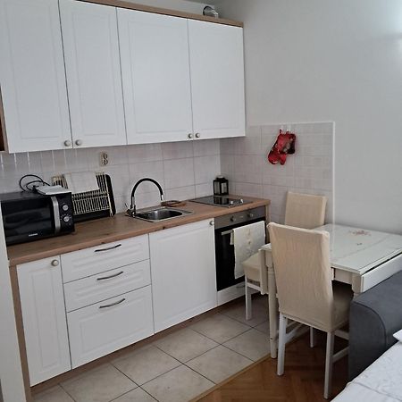 Apartment Studenka Makarska Ngoại thất bức ảnh