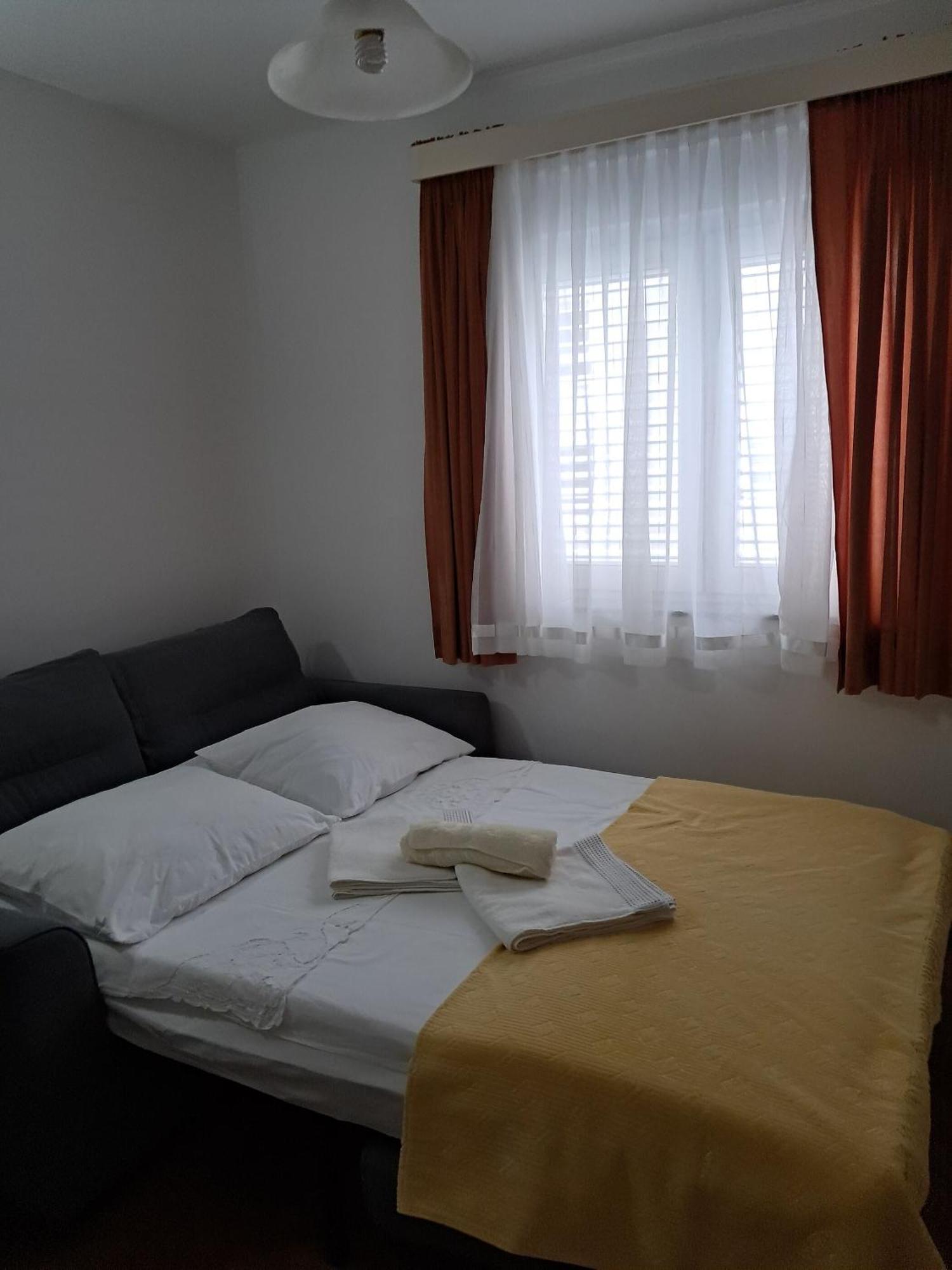 Apartment Studenka Makarska Ngoại thất bức ảnh