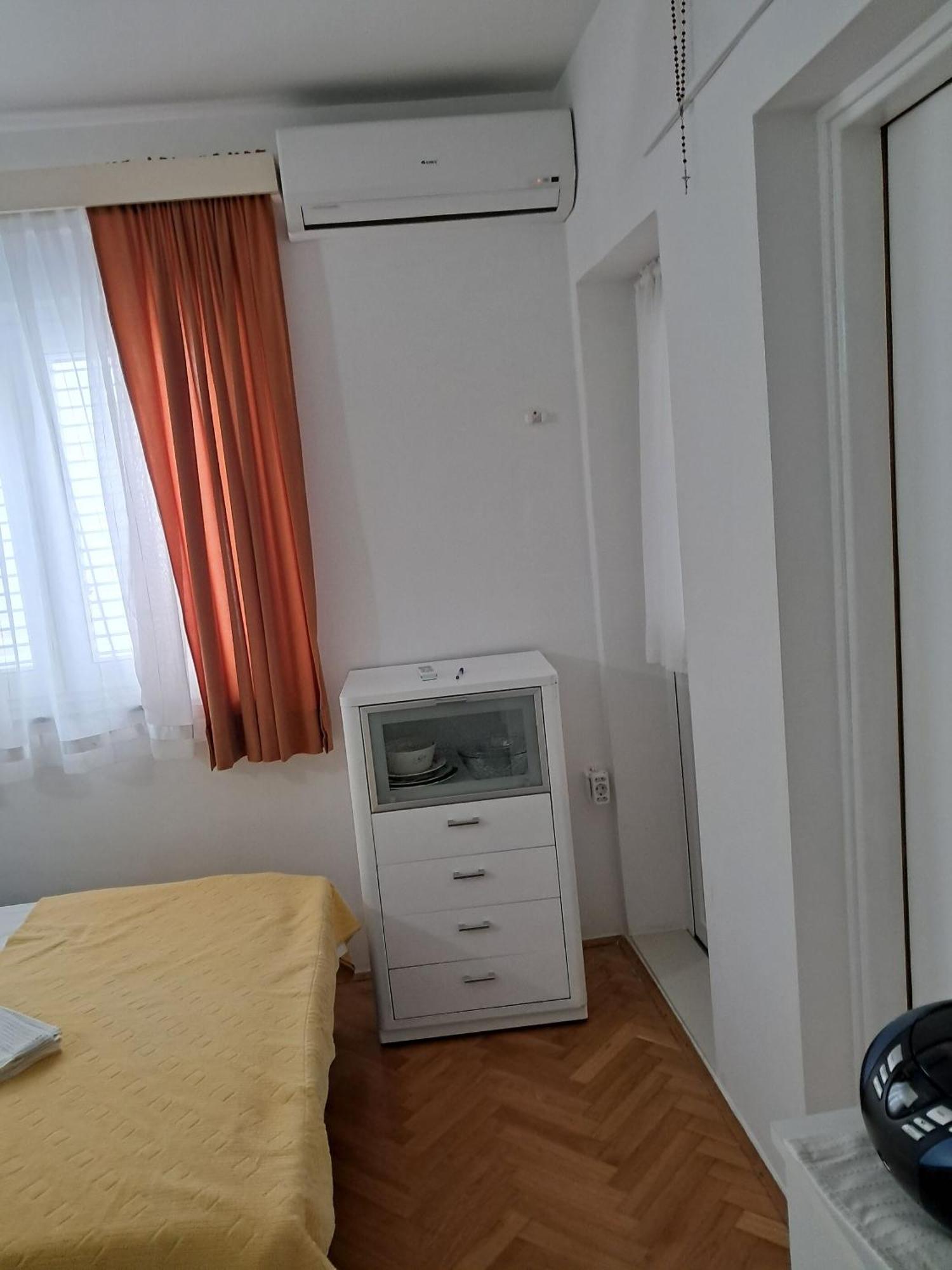 Apartment Studenka Makarska Ngoại thất bức ảnh
